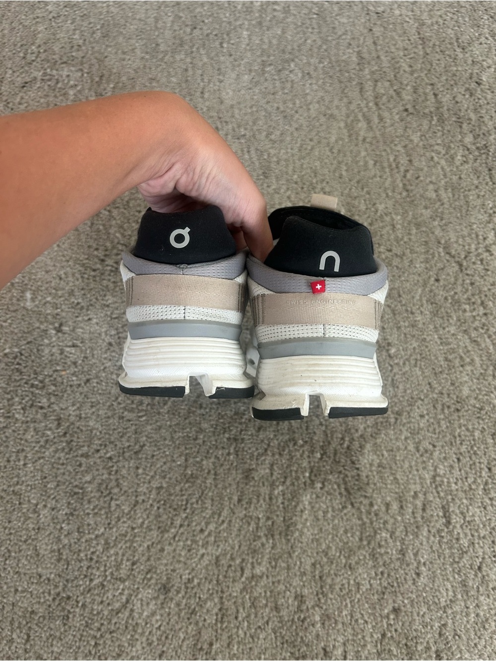 On Running Women’s Sneakers - Picture 4 of 7